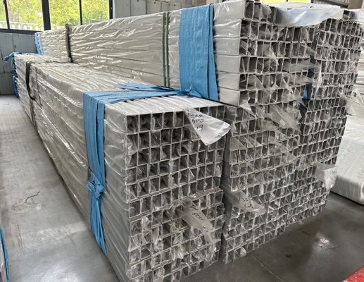 1.5&quot;×3.0&quot;×0.065&quot; 304L長方形不?? 鋼 304Lパイプホールセクション