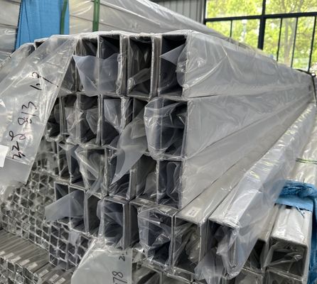 ASTM A240-22 ステンレス・スチール・チューブ・パイプ 316L シームレス ポーリングした四角形装飾型空洞部分